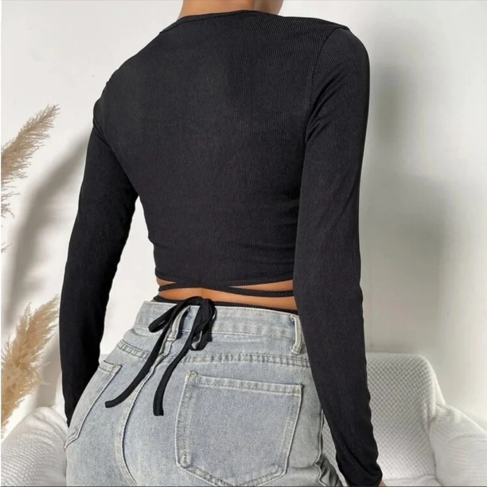 NWT SHEIN Criss Cross Tie-Back Rib Knit Crop Top